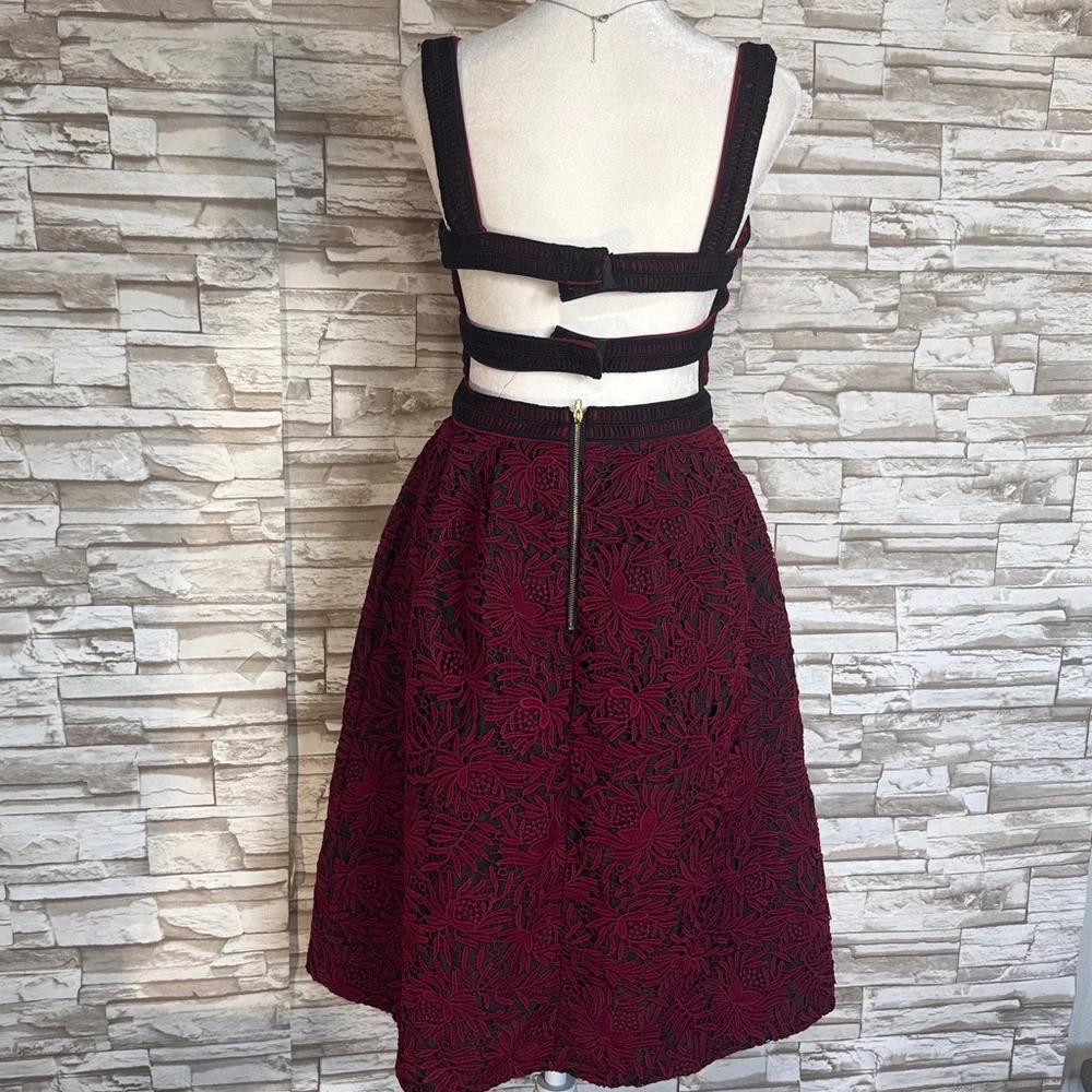 JARIYA Medium CROCHET BACKLESS DRESSS - Picture 6 of 13